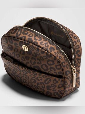Lululemon City Essentials Pouch  2L
#lululemon #leopard